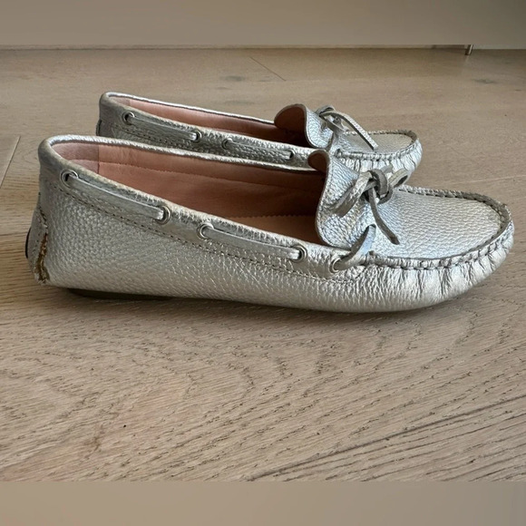 J Crew driving moccasins brand new, silver, size 7 - Picture 2 of 7